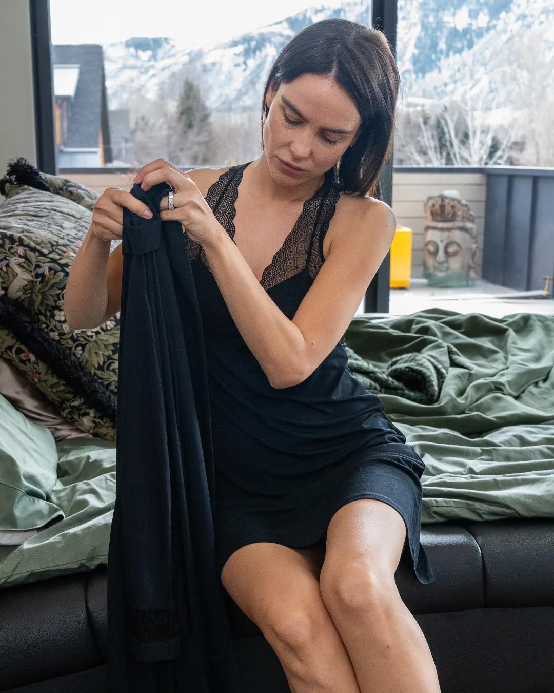 Nora short robe