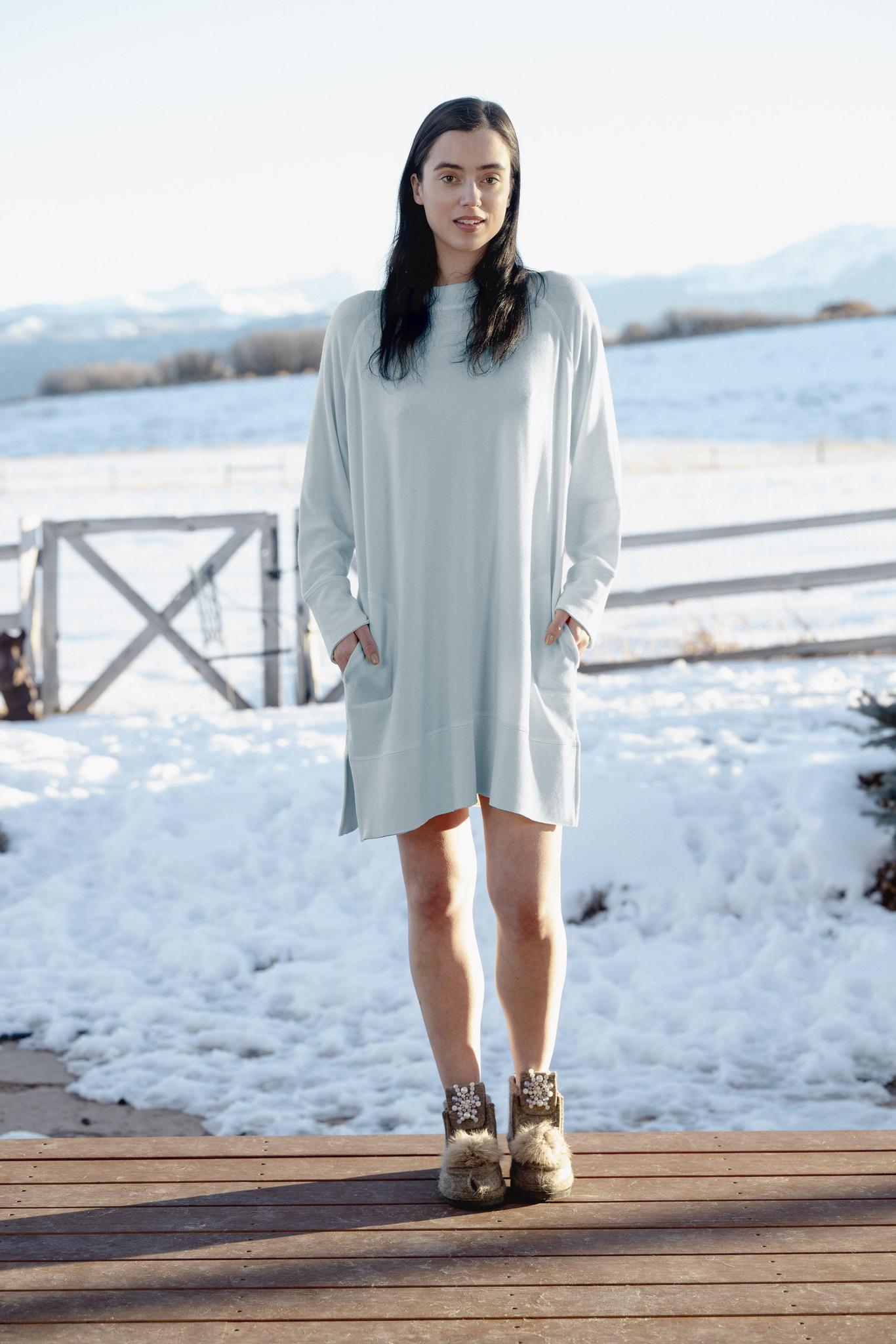 Cozy dress in Morning blue L / Morning blue Cozy dress in Morning blue L / Morning blue