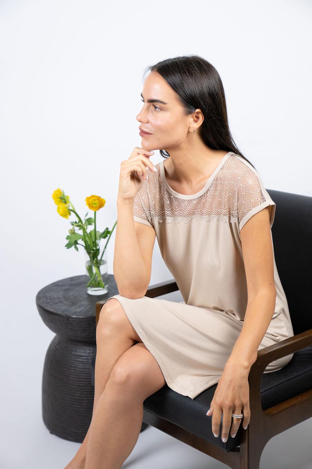 Nora t-shirt dress in doeskin