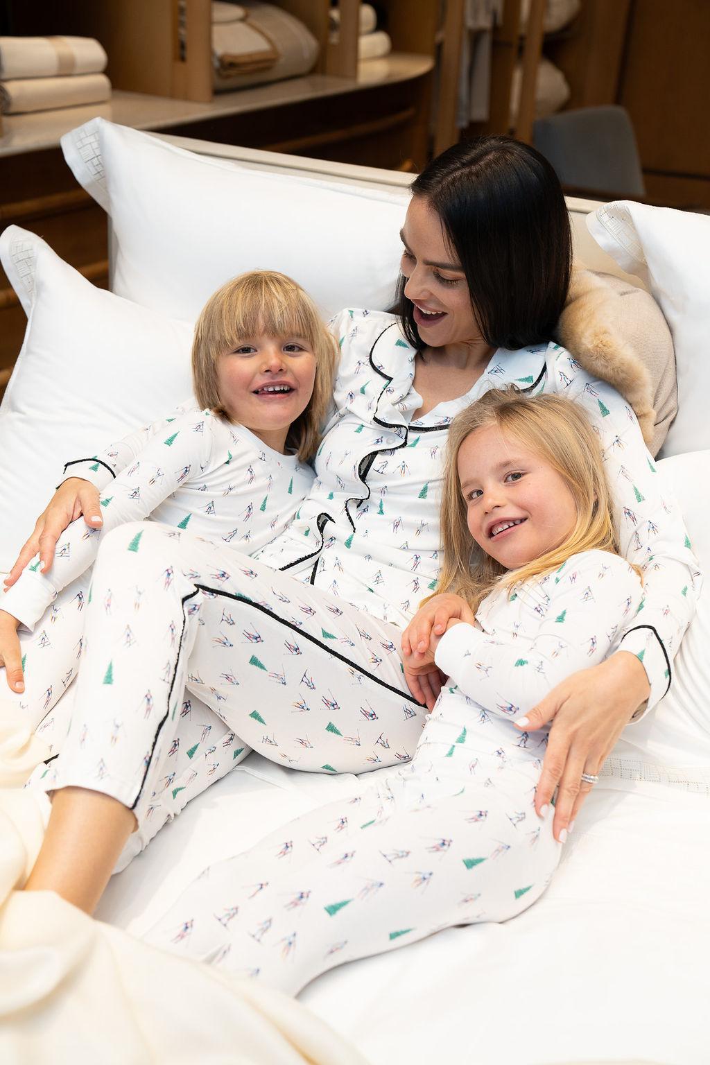 Jolene skiers long pajama set