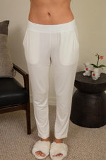Ribbed joggers in ivory