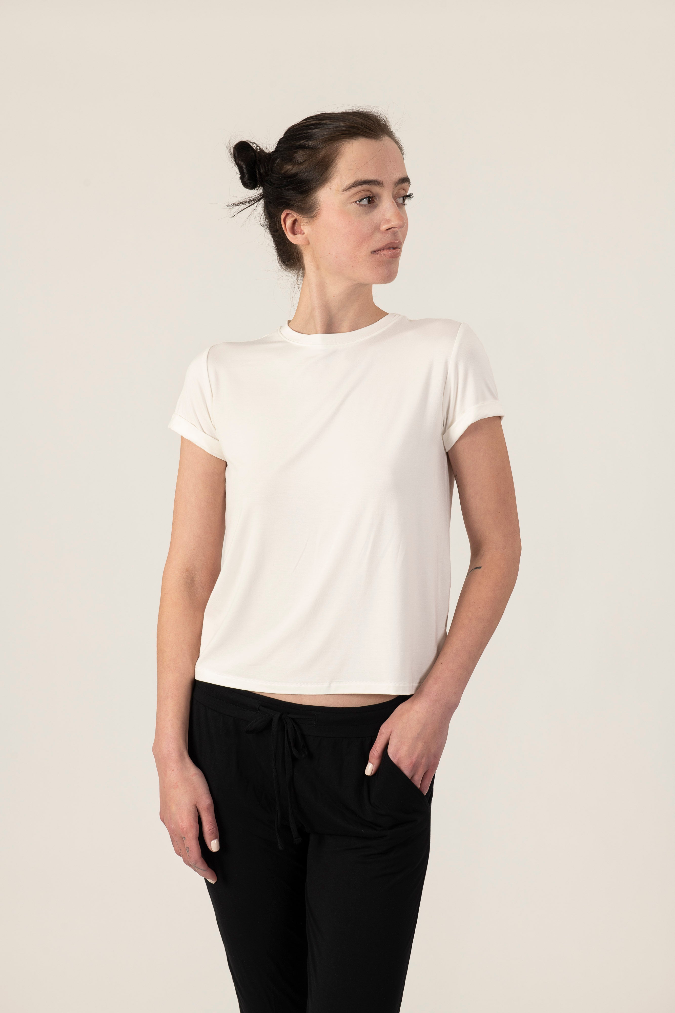 Taylor rolled sleeve t-shirt in ivory